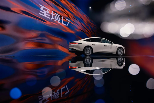 16.99万起的别克至境L7，B级车的局，还得别克来破！