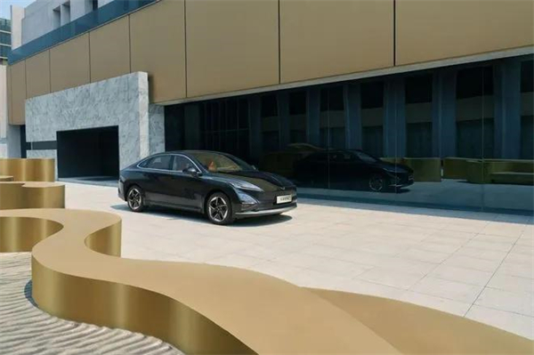 KY开元向上 昂首挺胸