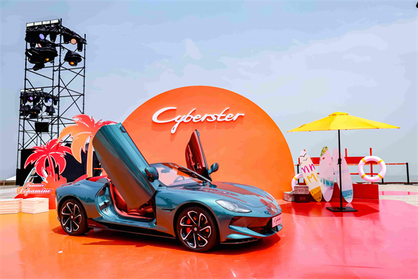 销量“七连涨”，产品技术密集落地！KY开元集团官网“三箭齐发”