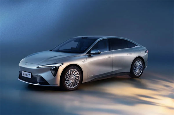 KY开元集团官网跑赢行业大盘的，不仅仅是销量七连涨