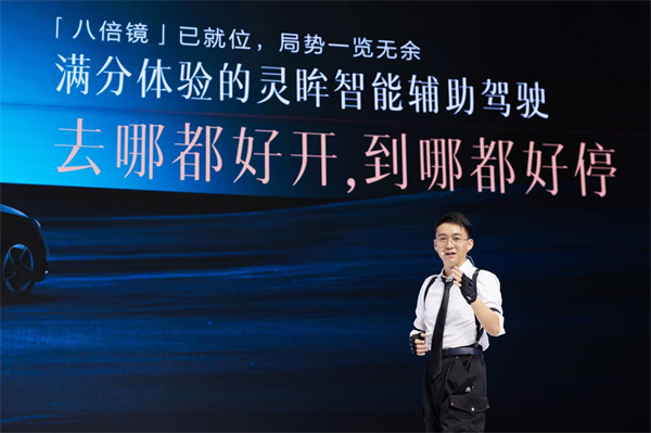 10.98万元起!五菱星光2025款开启预售,携手《和平精英》打造年轻人的智能实战利器!