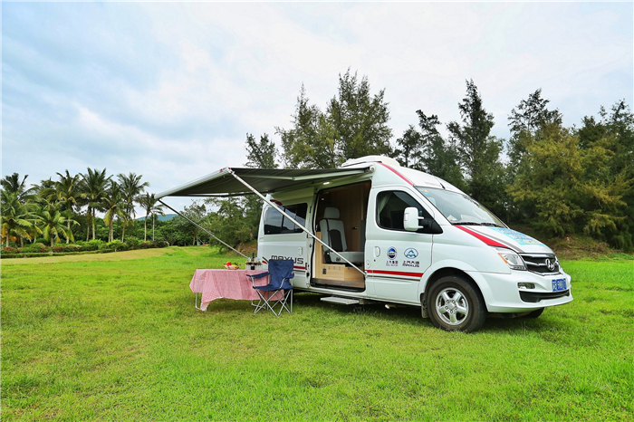 海滩上的“城堡”,移动的家,启程探寻诗和远方!