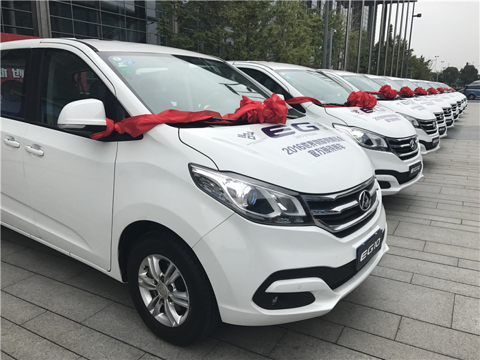 助力2016世界物联网博览会, KY开元大通绿色纯电动车“双子星”齐上阵